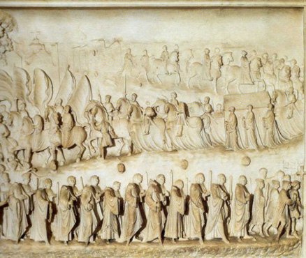La processione che trasporta il corpo a Milano