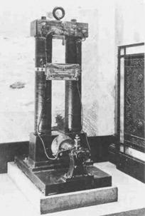 La prima dinamo Edison usata per dimostrazioni di illuminazione elettrica  a Milano(1882)