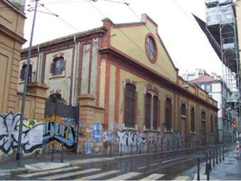 Il vecchio edificio della centrale di Porta Volta, in via Bramante, in una foto recente