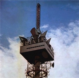 La torre dei ripetitori radio e TV di corso Sempione (1961)