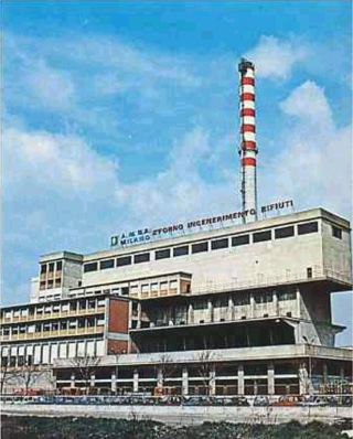 Il secondo inceneritore cittadino (via Silla, 1975)
