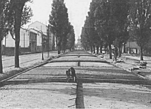Sistemazione del viale Certosa, fondo in calcestruzzo (fine anni ’20)