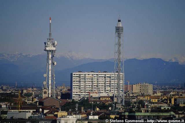 La Torre del Parco e la Torre RAI (aspetto attuale)