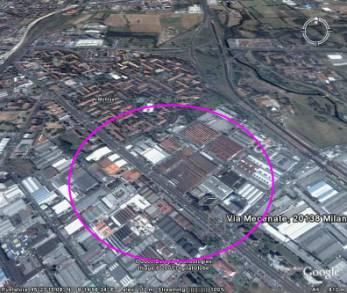 Immagine satellitare dell’ex-stabilimento Caproni sulla via Mecenate (da Google Earth)