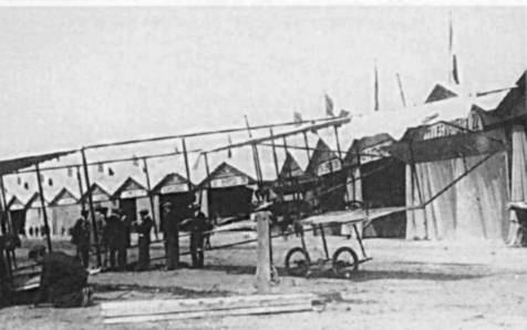 Gli hangar provvisori di Taliedo realizzati per il circuito del 1910